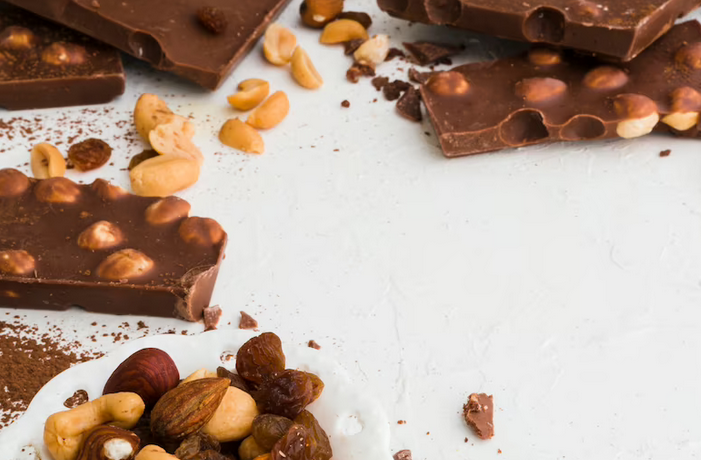 Chocolate, castanhas e frutas são alimentos que melhoram pressão e saúde do coração